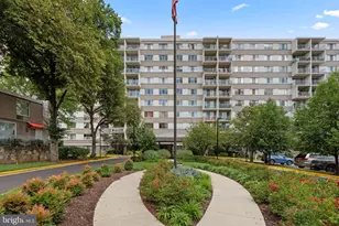 4977 Battery Ln, Bethesda, MD 20814 - Photo 1