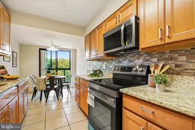 15115 Interlachen Drive #3-621, Silver Spring, MD 20906 - Photo 12