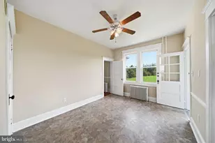 22422 Whites Ferry Rd, Dickerson, MD 20842 - Photo 34