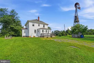 22422 Whites Ferry Rd, Dickerson, MD 20842 - Photo 14
