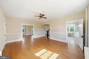 22422 Whites Ferry Rd, Dickerson, MD 20842 - Photo 30