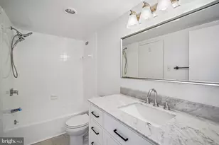 5225 Pooks Hill Rd, Bethesda, MD 20814 - Photo 12