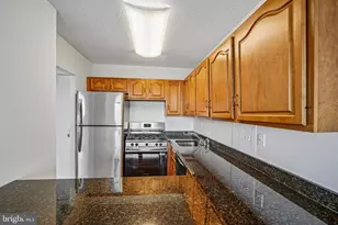 5225 Pooks Hill Rd, Bethesda, MD 20814 - Photo 16