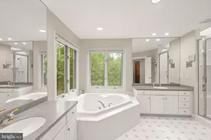 7016 Winterberry Ln, Bethesda, MD 20817 - Photo 40
