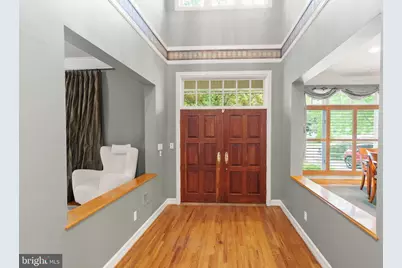 7016 Winterberry Lane, Bethesda, MD 20817 - Photo 4