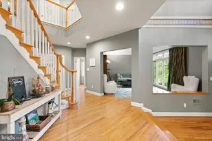 7016 Winterberry Ln, Bethesda, MD 20817 - Photo 6