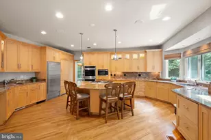 7016 Winterberry Ln, Bethesda, MD 20817 - Photo 18