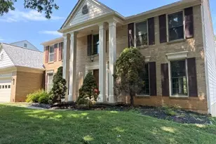 12617 Falconbridge Dr, North Potomac, MD 20878 - Photo 2