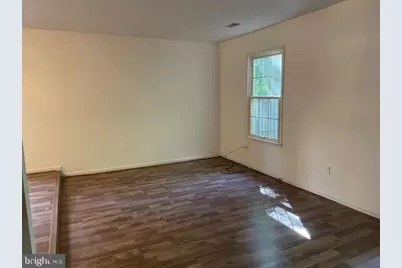 1117 Wildpark Avenue, Gaithersburg, MD 20879 - Photo 4
