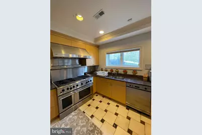 9913 Chapel Road, Potomac, MD 20854 - Photo 12