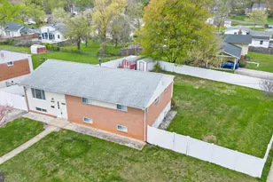 14236 Chadwick Ln, Rockville, MD 20853 - Photo 4