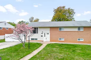 14236 Chadwick Ln, Rockville, MD 20853 - Photo 2