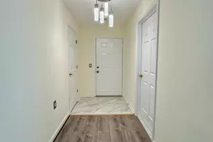 11812 Eton Manor Dr, Germantown, MD 20876 - Photo 4