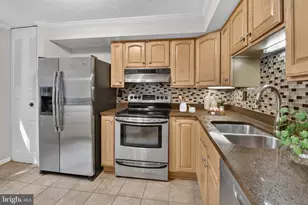 10110 Watkins Mill Pl, Gaithersburg, MD 20886 - Photo 6