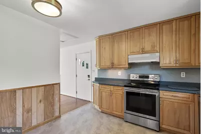 18008 Muncaster Road, Rockville, MD 20855 - Photo 14