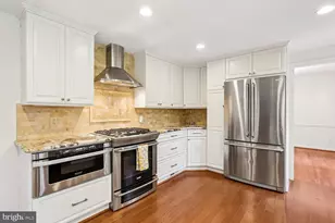 2414 Chilham Pl, Potomac, MD 20854 - Photo 14