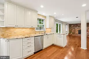 2414 Chilham Pl, Potomac, MD 20854 - Photo 12
