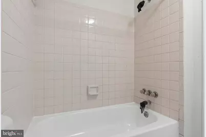 7525 Weatherby Drive, Rockville, MD 20855 - Photo 32