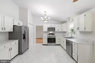 18007 Silver Leaf Dr, Gaithersburg, MD 20877 - Photo 18