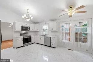 18007 Silver Leaf Dr, Gaithersburg, MD 20877 - Photo 14