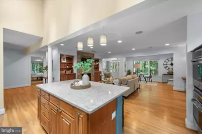 9328 Garden Court, Potomac, MD 20854 - Photo 10