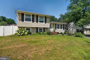 19200 St Johnsbury Ln, Germantown, MD 20876 - Photo 1