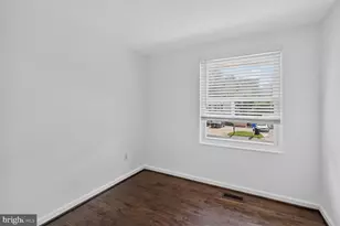19200 St Johnsbury Ln, Germantown, MD 20876 - Photo 12