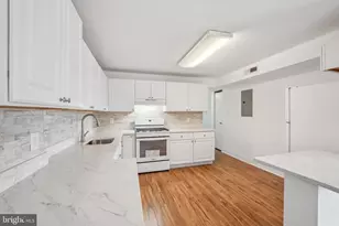 18808 Walkers Choice Rd, Gaithersburg, MD 20886 - Photo 2
