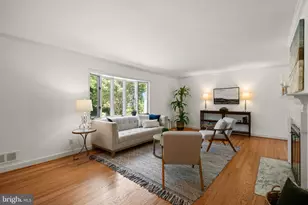 4702 Essex Ave, Chevy Chase, MD 20815 - Photo 10