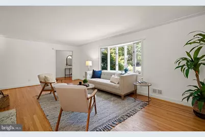 4702 Essex Avenue, Chevy Chase, MD 20815 - Photo 12