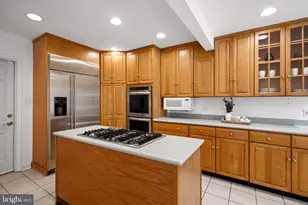 4702 Essex Ave, Chevy Chase, MD 20815 - Photo 32