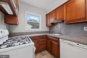 13306 Keating St, Rockville, MD 20853 - Photo 10