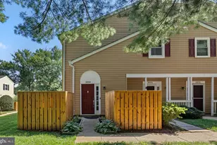 18054 Rolling Meadow Way, Olney, MD 20832 - Photo 2