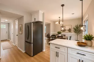 17 Marwood Ct, Rockville, MD 20850 - Photo 2