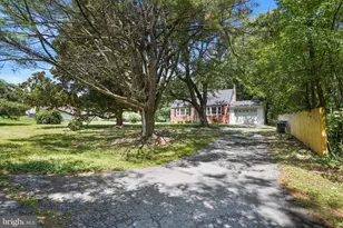 26904 Overlook St, Damascus, MD 20872 - Photo 1