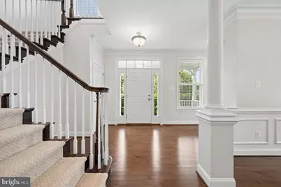 19902 Stearns Court, Poolesville, MD 20837 - Photo 2