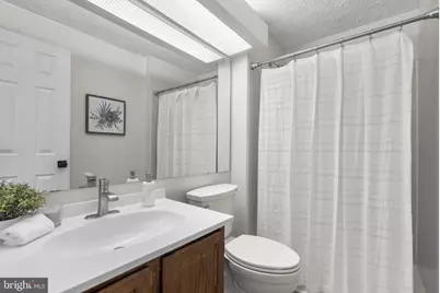 12537 Coral Grove Place, Germantown, MD 20874 - Photo 16
