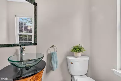 1031 Gaither Road, Rockville, MD 20850 - Photo 10