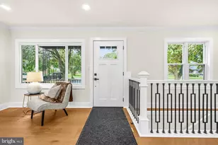 703 Northwest Dr, Silver Spring, MD 20901 - Photo 2