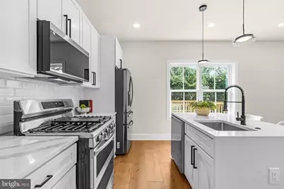 703 Northwest Drive, Silver Spring, MD 20901 - Photo 12