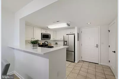 11710 Old Georgetown Road #719, North Bethesda, MD 20852 - Photo 6