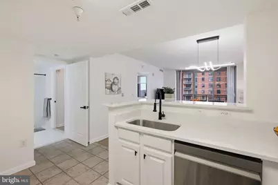 11710 Old Georgetown Road #719, North Bethesda, MD 20852 - Photo 8