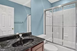 11432 Cedar Ridge Dr, Potomac, MD 20854 - Photo 4