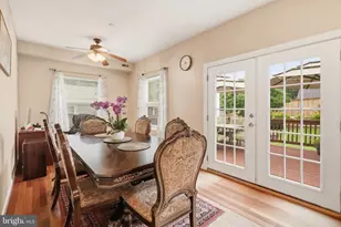 1011 Crawford Dr, Rockville, MD 20851 - Photo 14