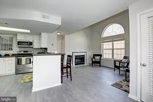 921 Hillside Lake Terrace, Gaithersburg, MD 20878 - Photo 4
