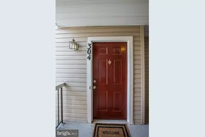 921 Hillside Lake Terrace #304, Gaithersburg, MD 20878 - Photo 2