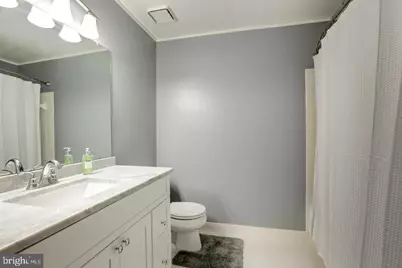 921 Hillside Lake Terrace #304, Gaithersburg, MD 20878 - Photo 10