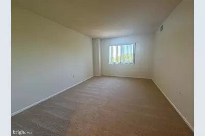 15107 Interlachen Drive #807, Silver Spring, MD 20906 - Photo 12