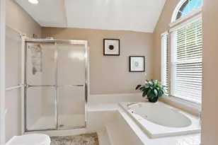 213 Bristol Downs Dr, Gaithersburg, MD 20877 - Photo 36