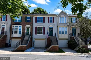 13028 Shamrock Glen Dr, Germantown, MD 20878 - Photo 2